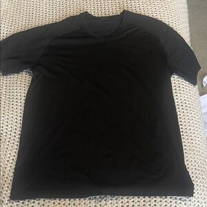 lululemon Men’s Workout Tee